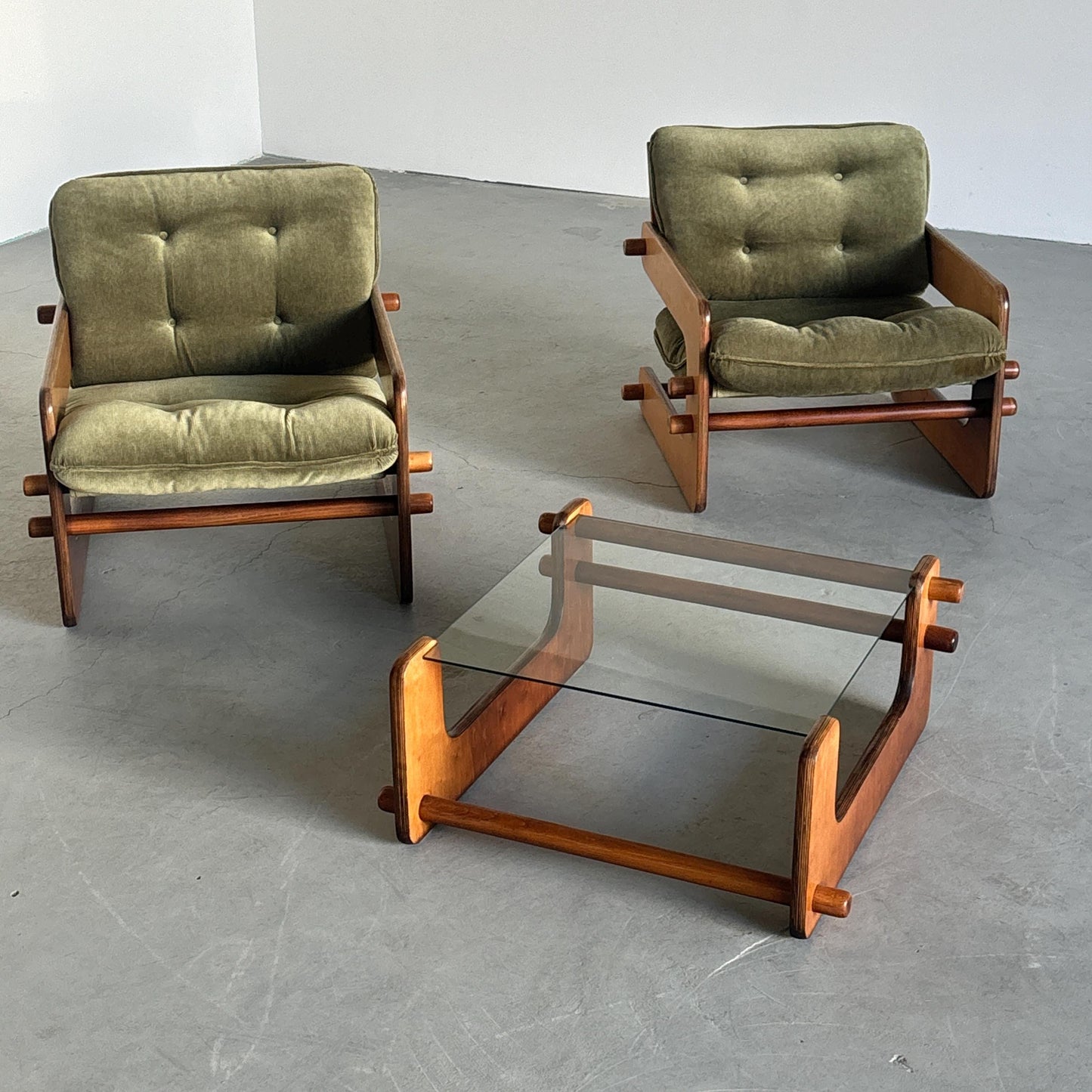Vintage Set von 2 Freischwinger Lounge Sessel Olivgrün Sperrholz Vintage Zustand