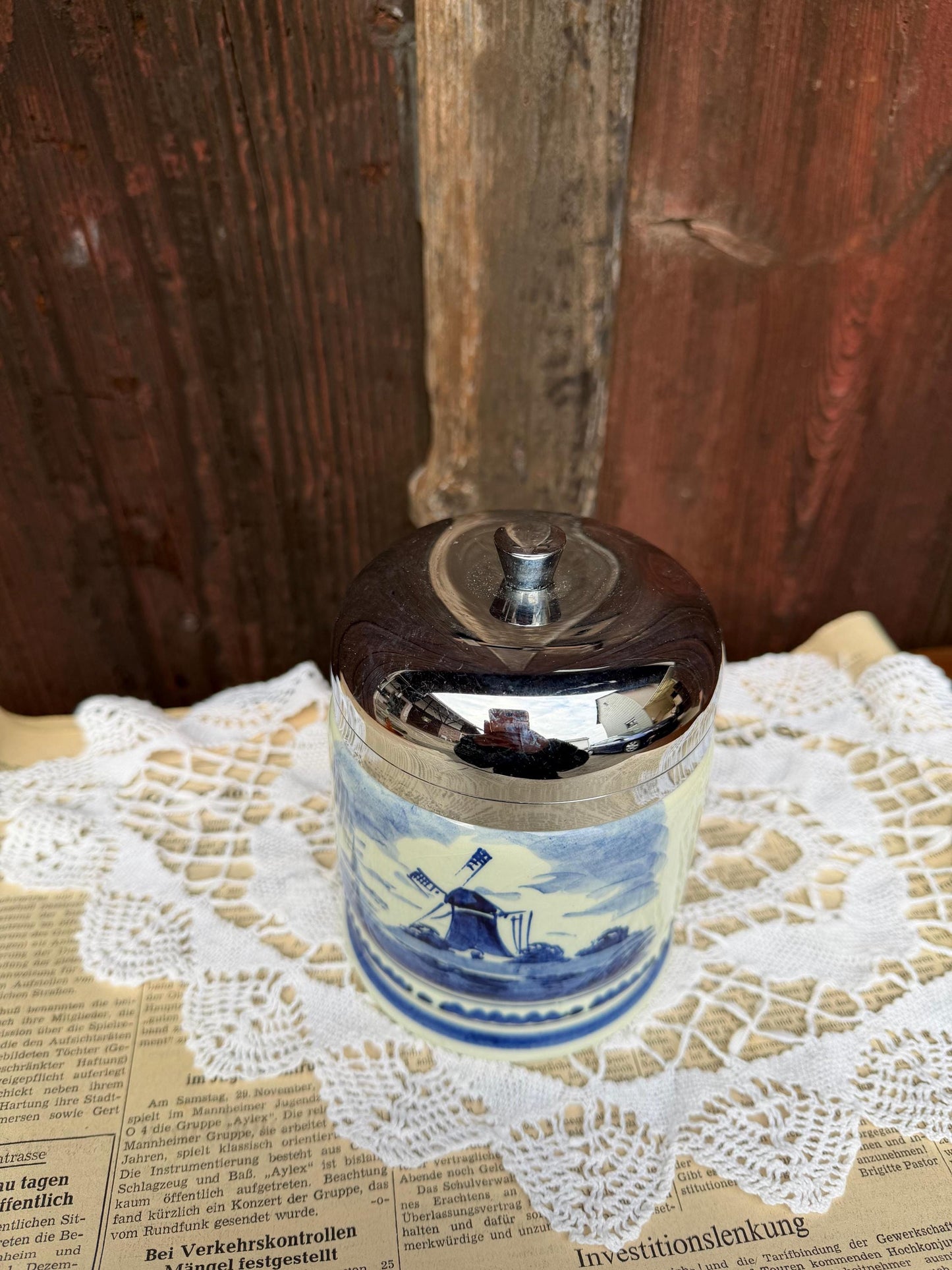 Vintage Servieraccessoire Keramikdose Delft Windmühle Blau Weiß Metall mit Metalldeckel