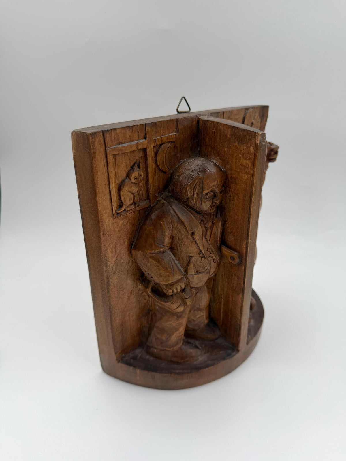 Vintage Wandrelief Holz-Schnitzbild handgefertigt figürliche Szene mit 2 Personen