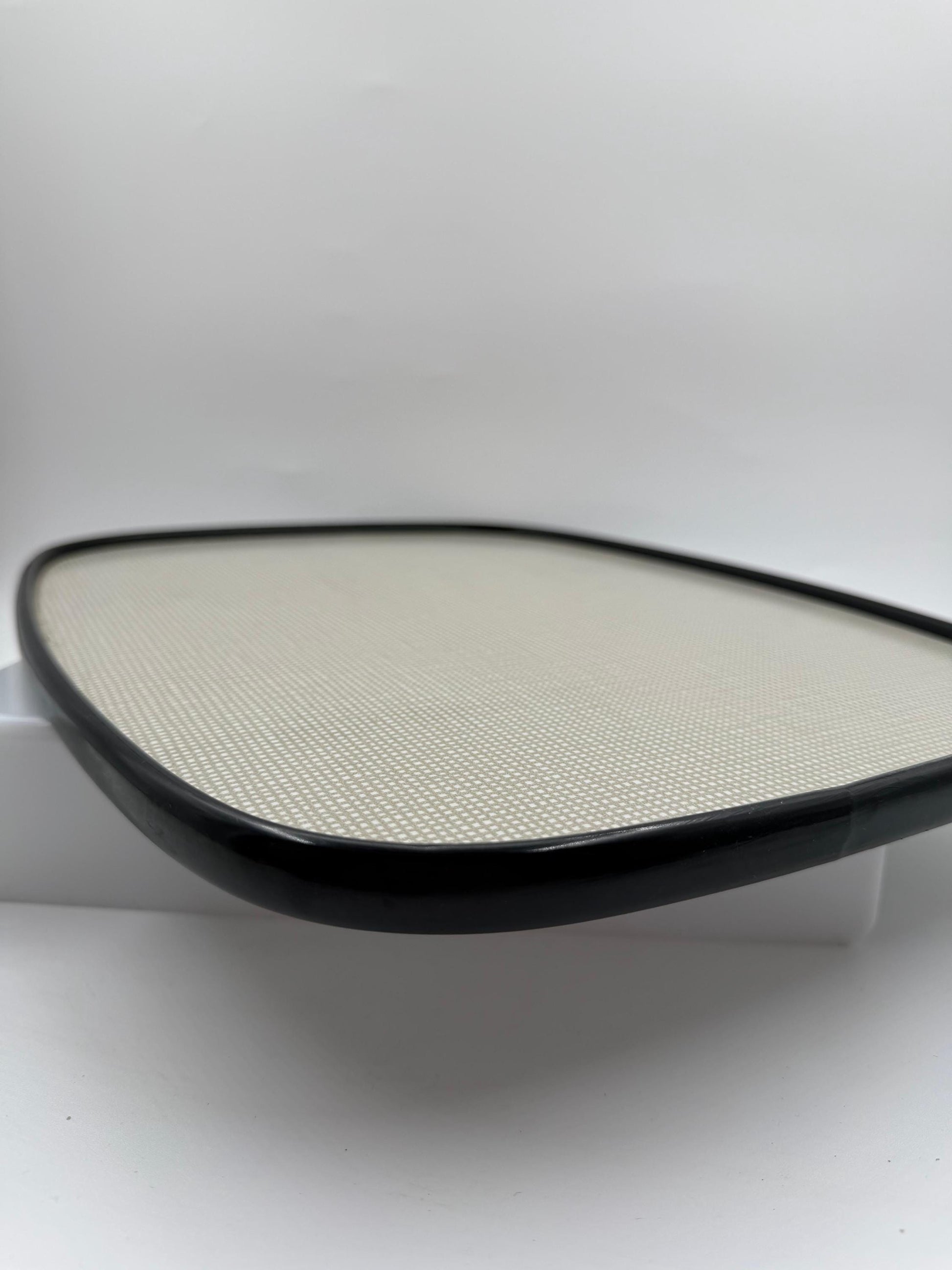 Vintage Serviertablett Gittermuster beige schwarz Metalltablett Retro Vintage-Bar Unterlage