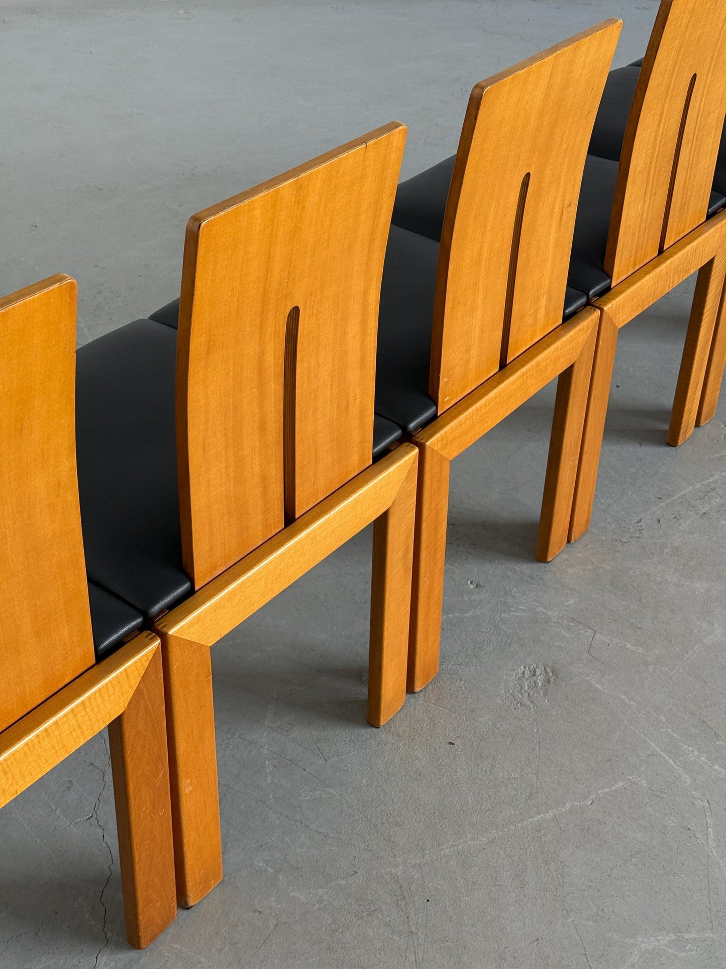 Vintage Stuhl Set von 6 im Stil von Carlo Scarpa für Italien, schwarz