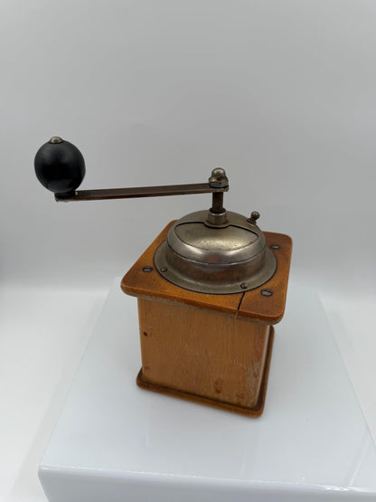 Vintage Kaffeemühle mit FK Mahlwerk „geschmiedet und geräuschlos“