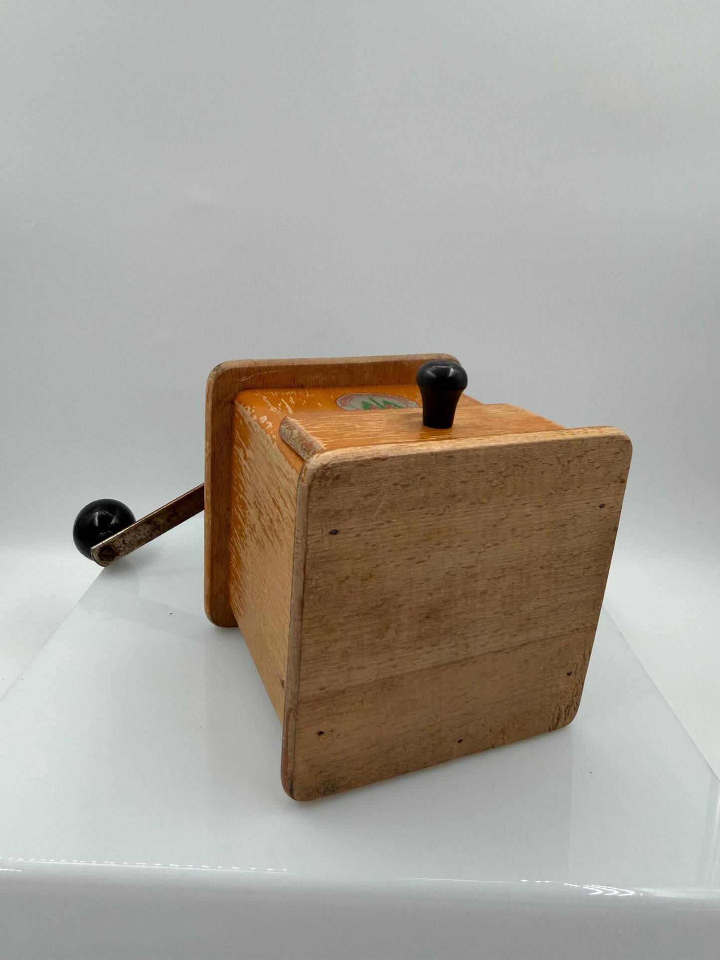 Vintage Kaffeemühle mit FK Mahlwerk „geschmiedet und geräuschlos“
