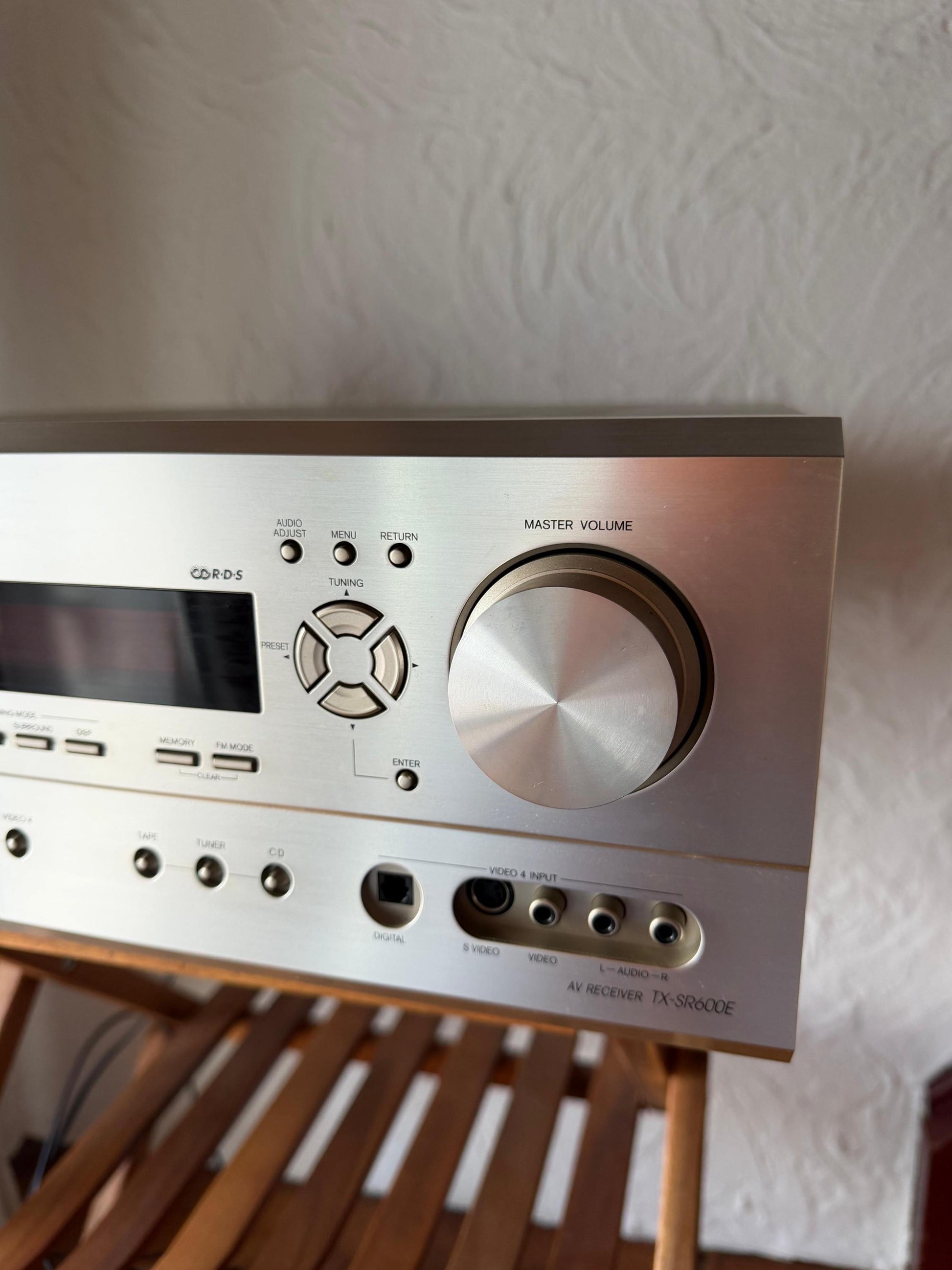 Vintage A/V-Receiver TX-SR600E für Onkyo in Silber