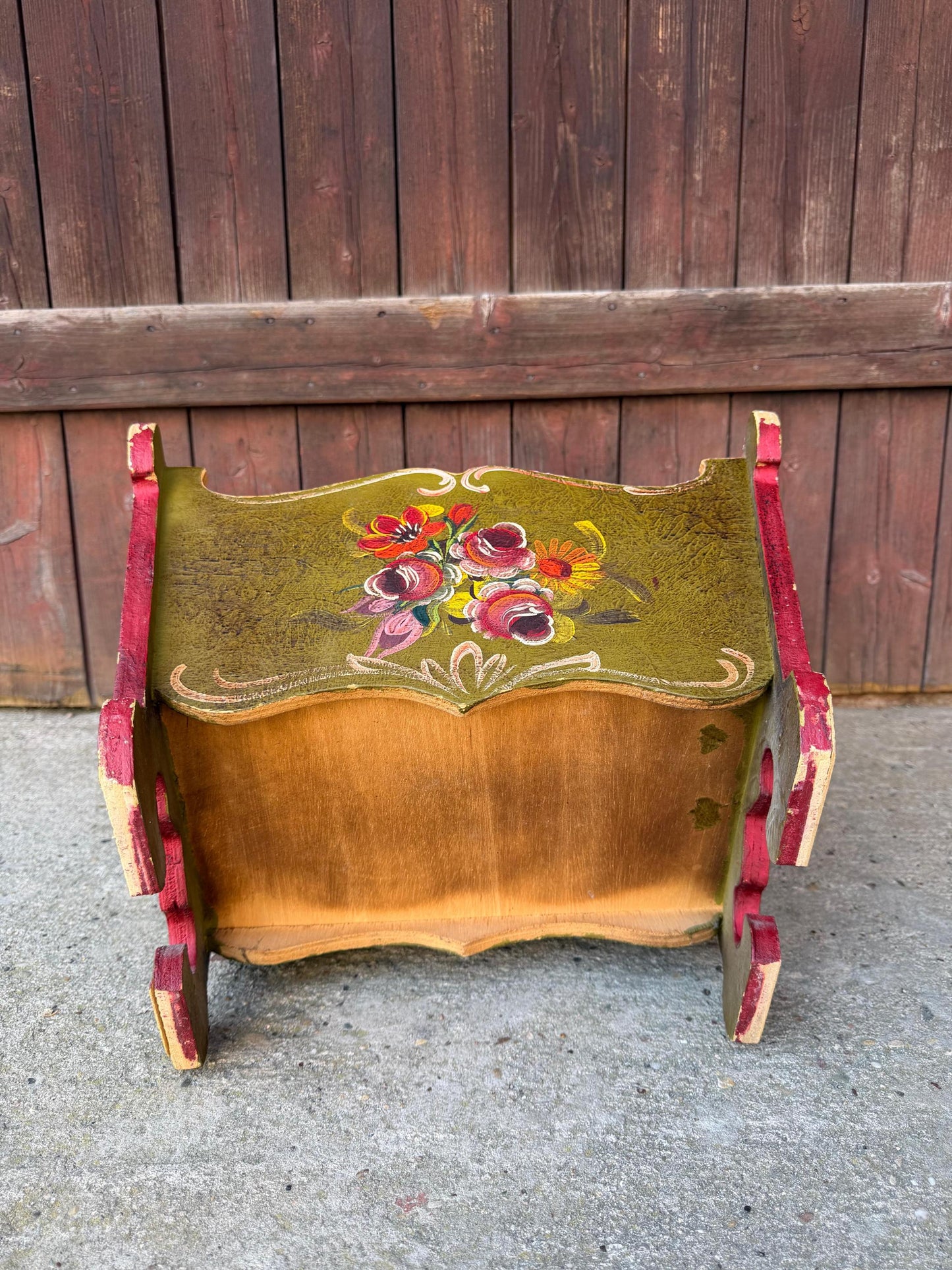 Vintage Zeitungsständer Bauernmalerei handbemalt olivgrün rot gold 1950er
