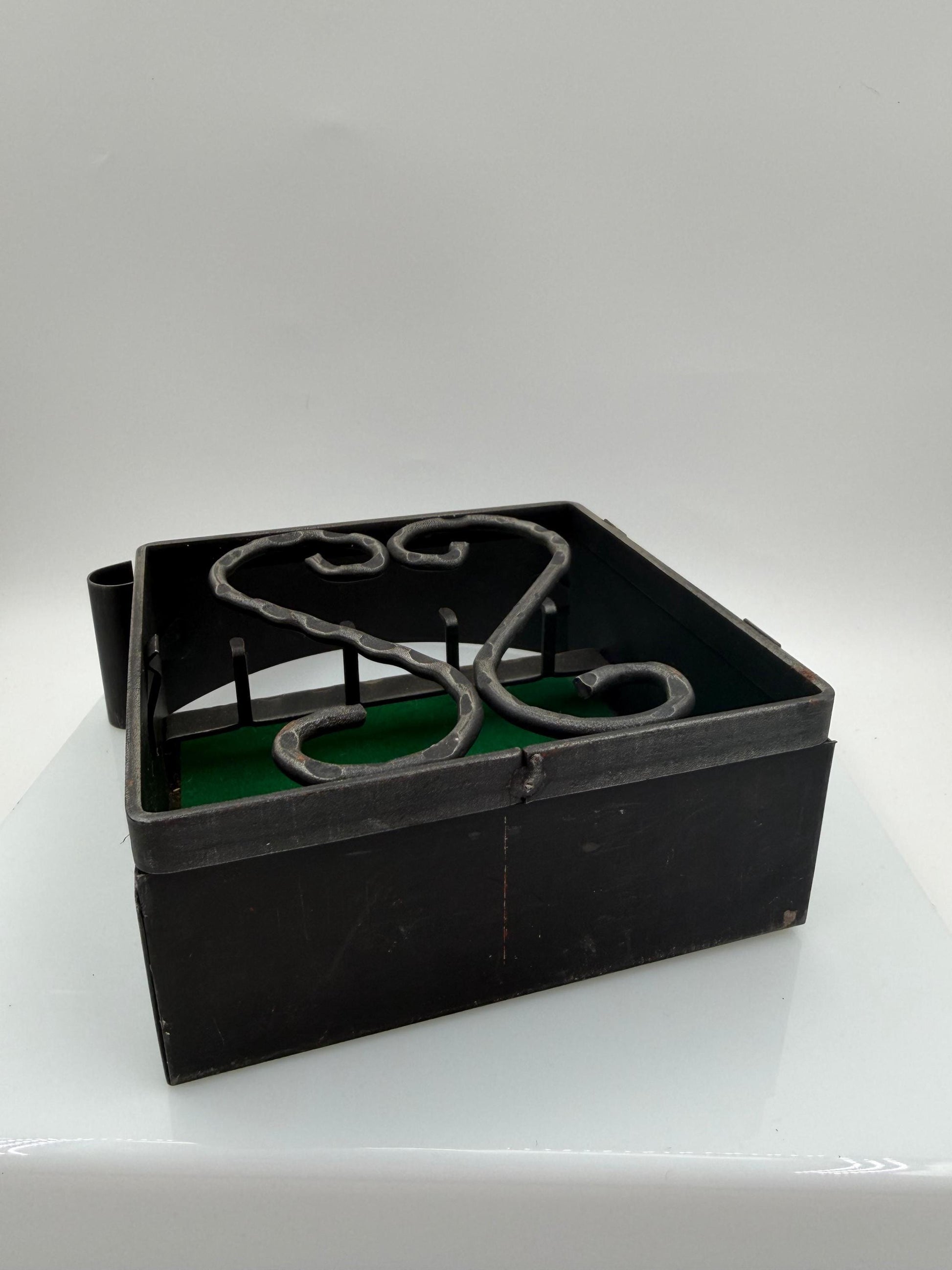 Vintage Schmuckschale aus Messing mit Henkel und durchbrochenem Muster