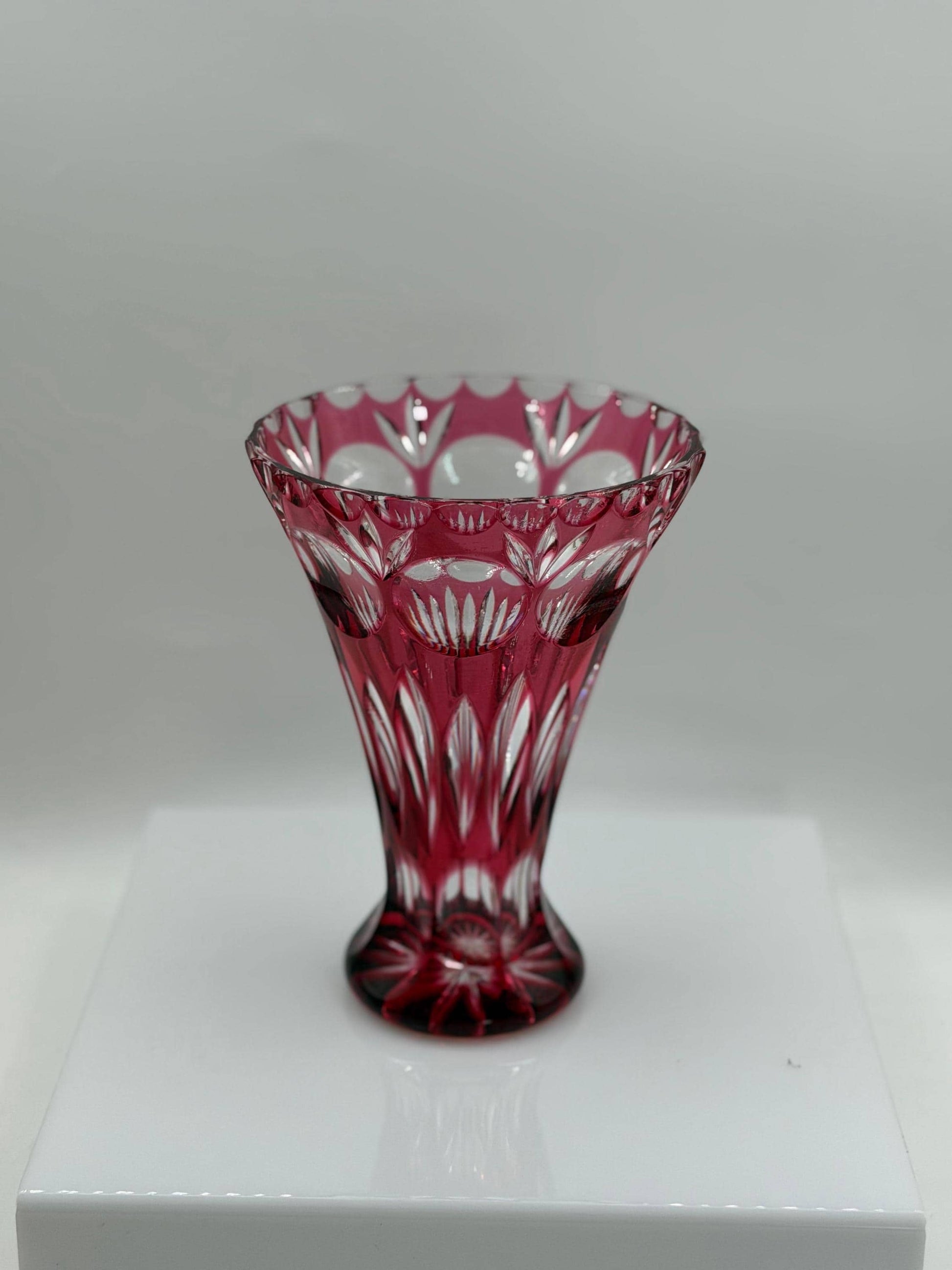 Vintage Kristallvase "Bamberg" von Nachtmann, Rubinrot Überfang handgeschliffen