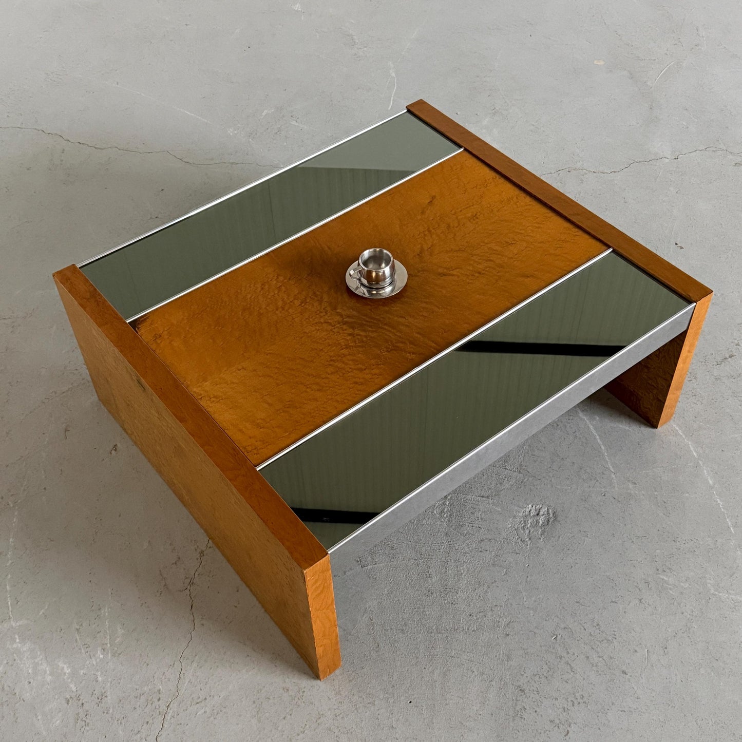 Vintage Couchtisch mit Spiegelplatte aus Maserholz, 1970er Jahre
