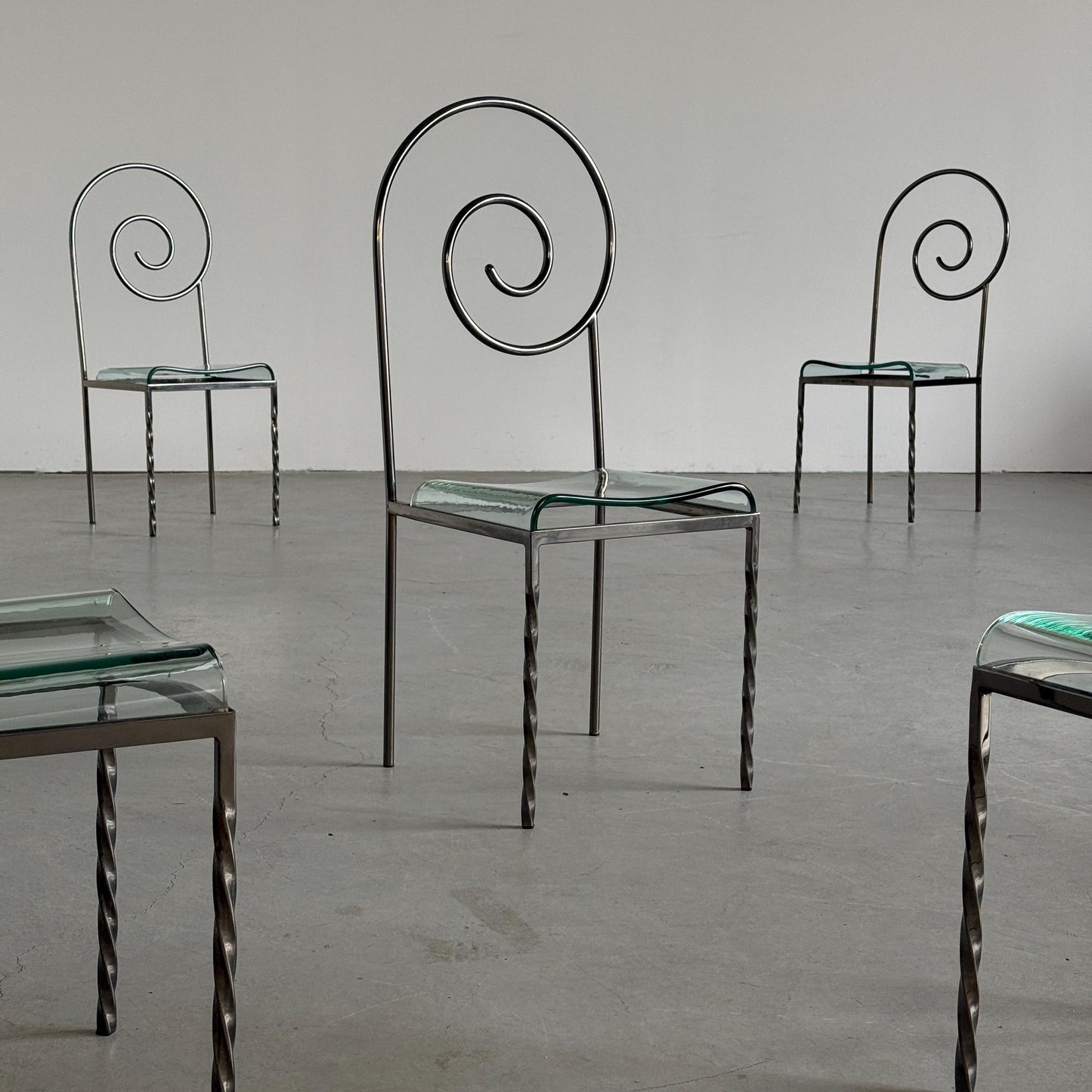 Vintage Stuhl ‘Suspiral’ von Luigi Serafini für Sawaya und Moroni