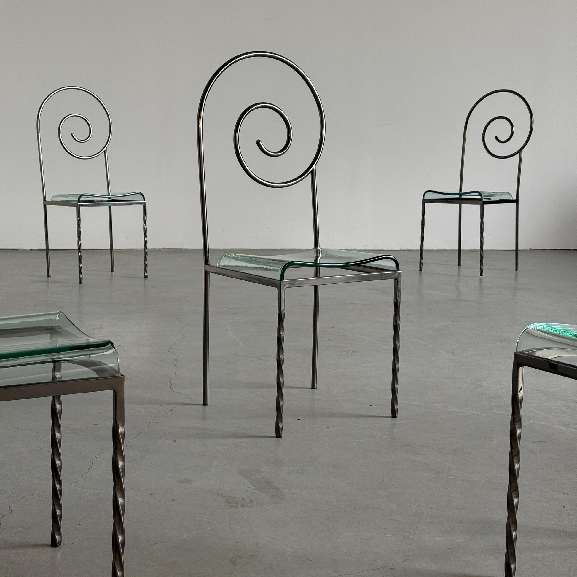 Vintage Stuhl ‘Suspiral’ von Luigi Serafini für Sawaya und Moroni