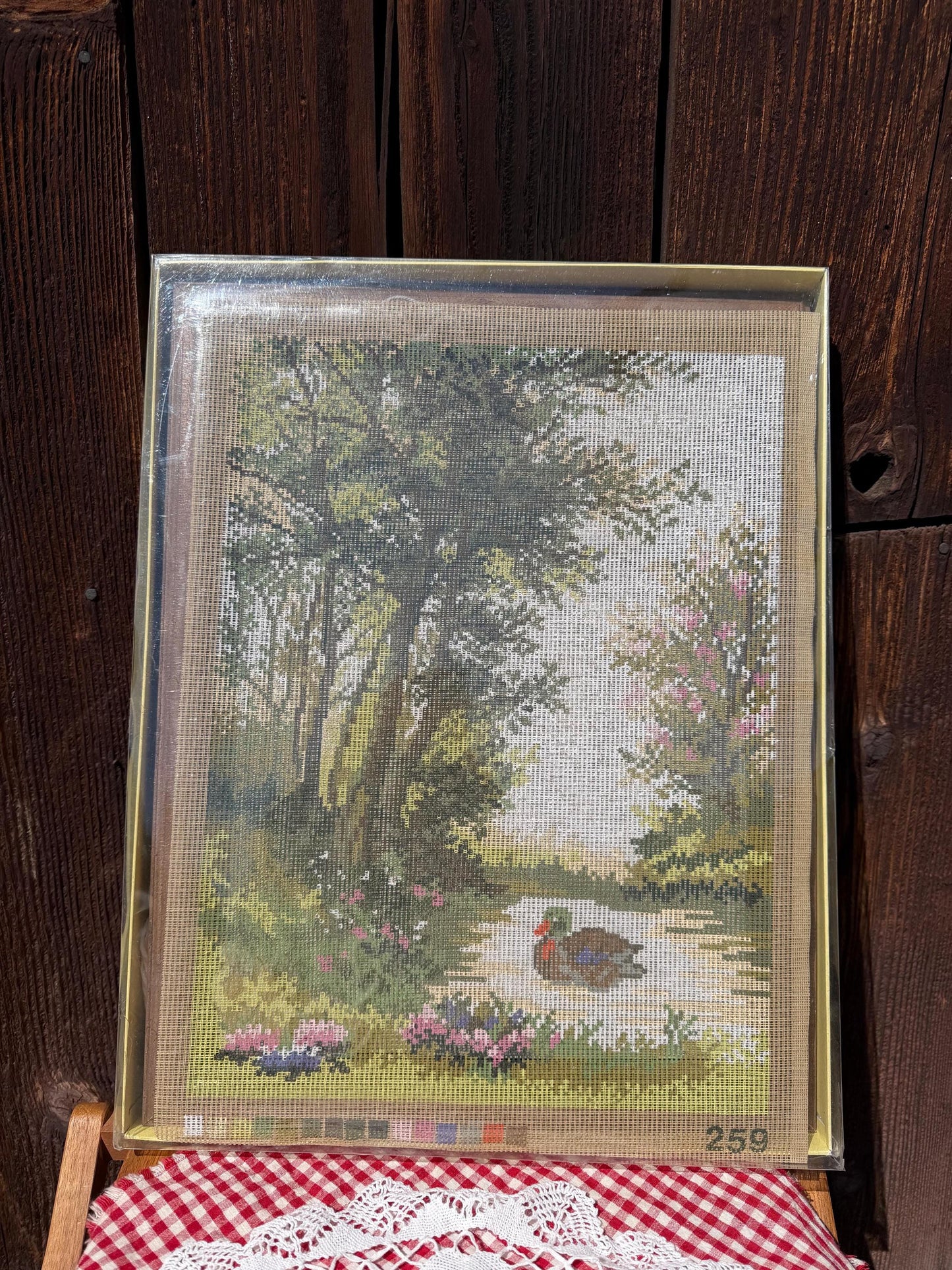 Vintage Gobelin Stickset "Duck Pond" im Halbkreuzstich mit Wolle und Holzrahmen, originalverpackt