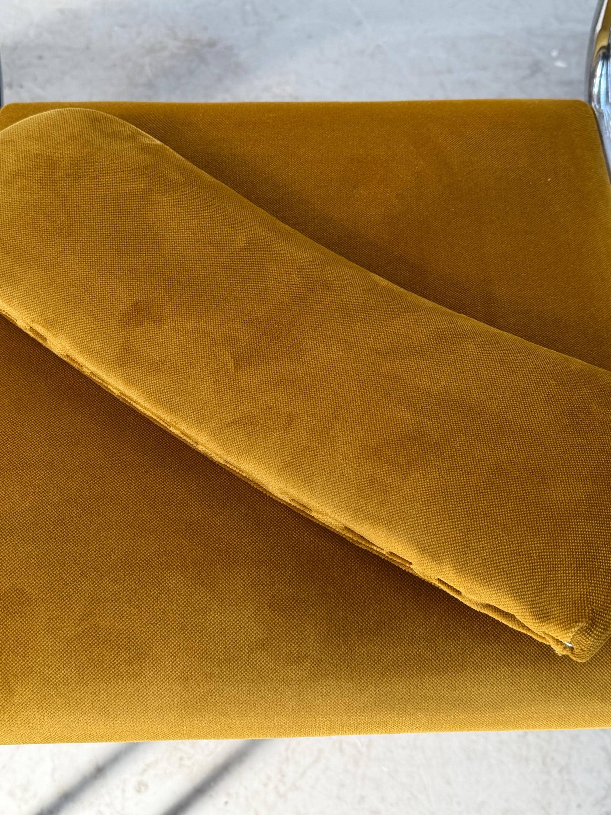 Vintage Stuhl gold verchromt