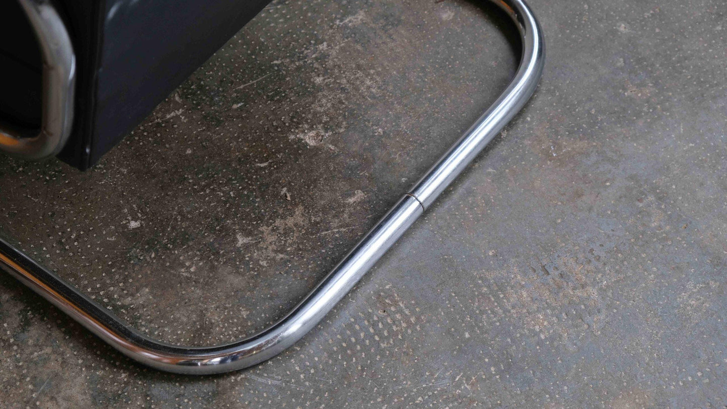 Vintage Sessel "S 411" von Thonet in Schwarz
