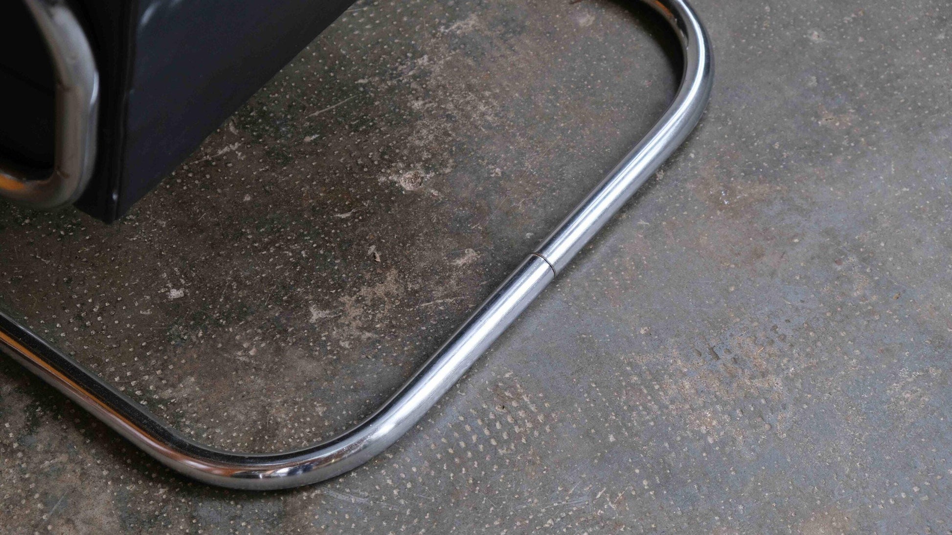 Vintage Sessel "S 411" von Thonet in Schwarz