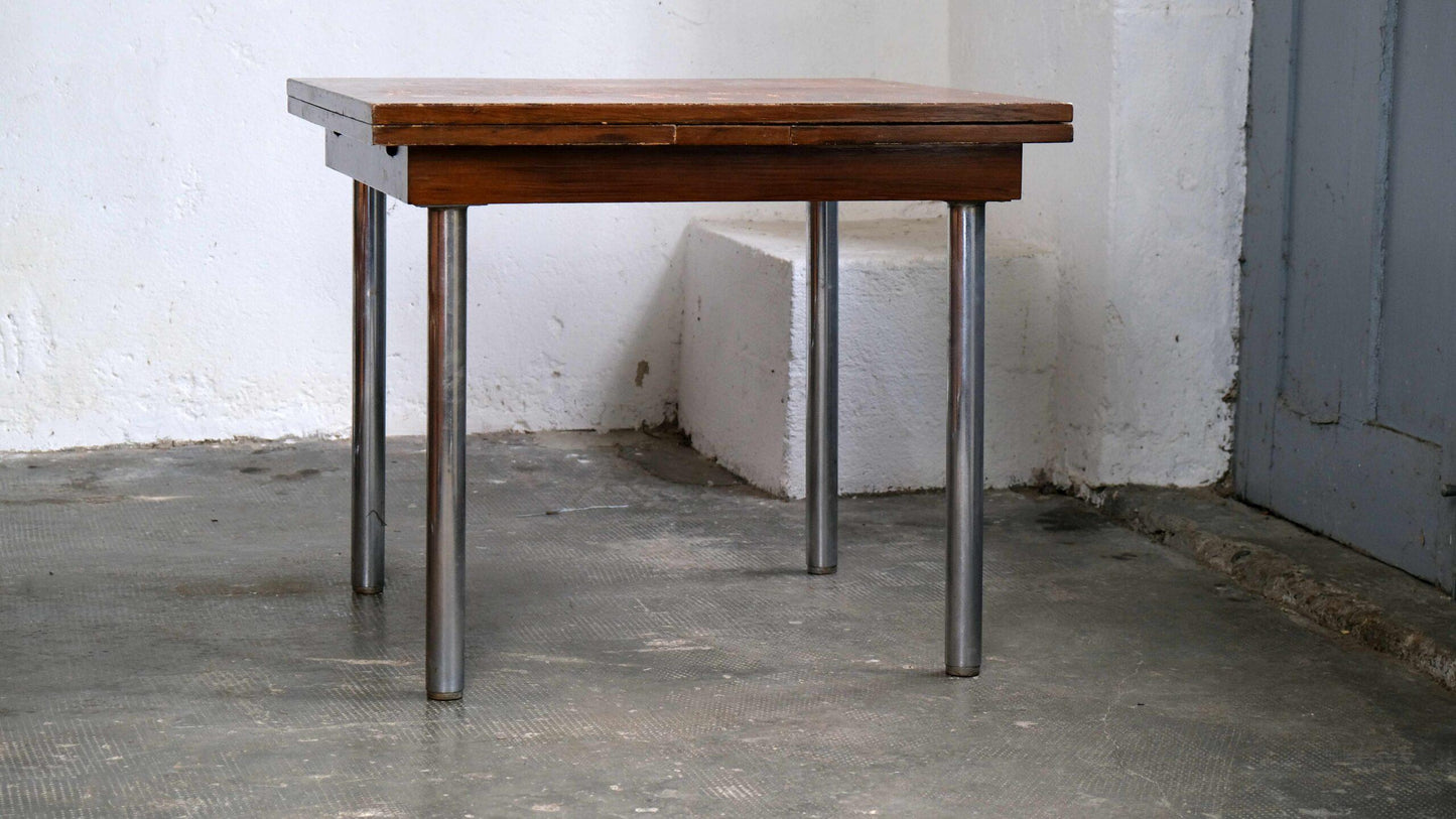 Vintage Bauhaus Sitzgruppe mit verlängerbarem Esstisch und vier Freischwinger Stühlen