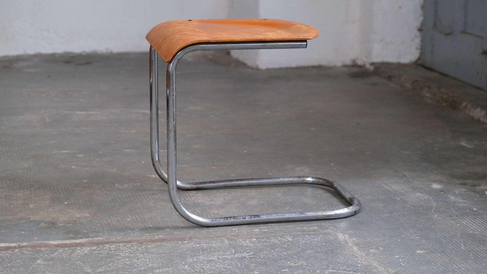 Vintage Bauhaus Hocker von Mart Stam in Hellbraun