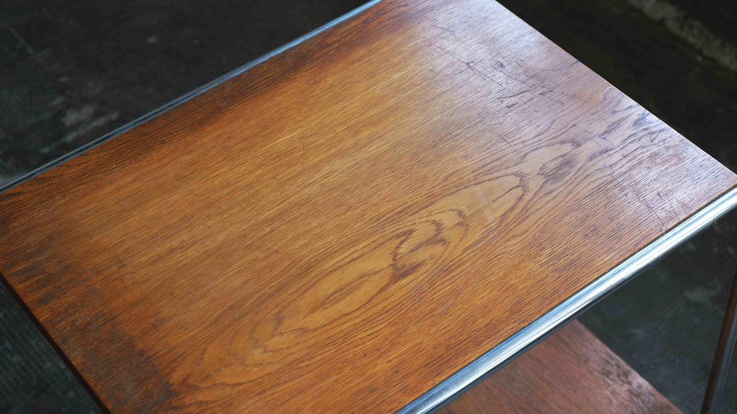 Vintage Bauhaus Regal mit verchromtem Stahlrohrgestell