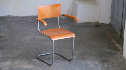 Vintage Freischwinger Armlehnstuhl nach Mart Stam in Orangebraun