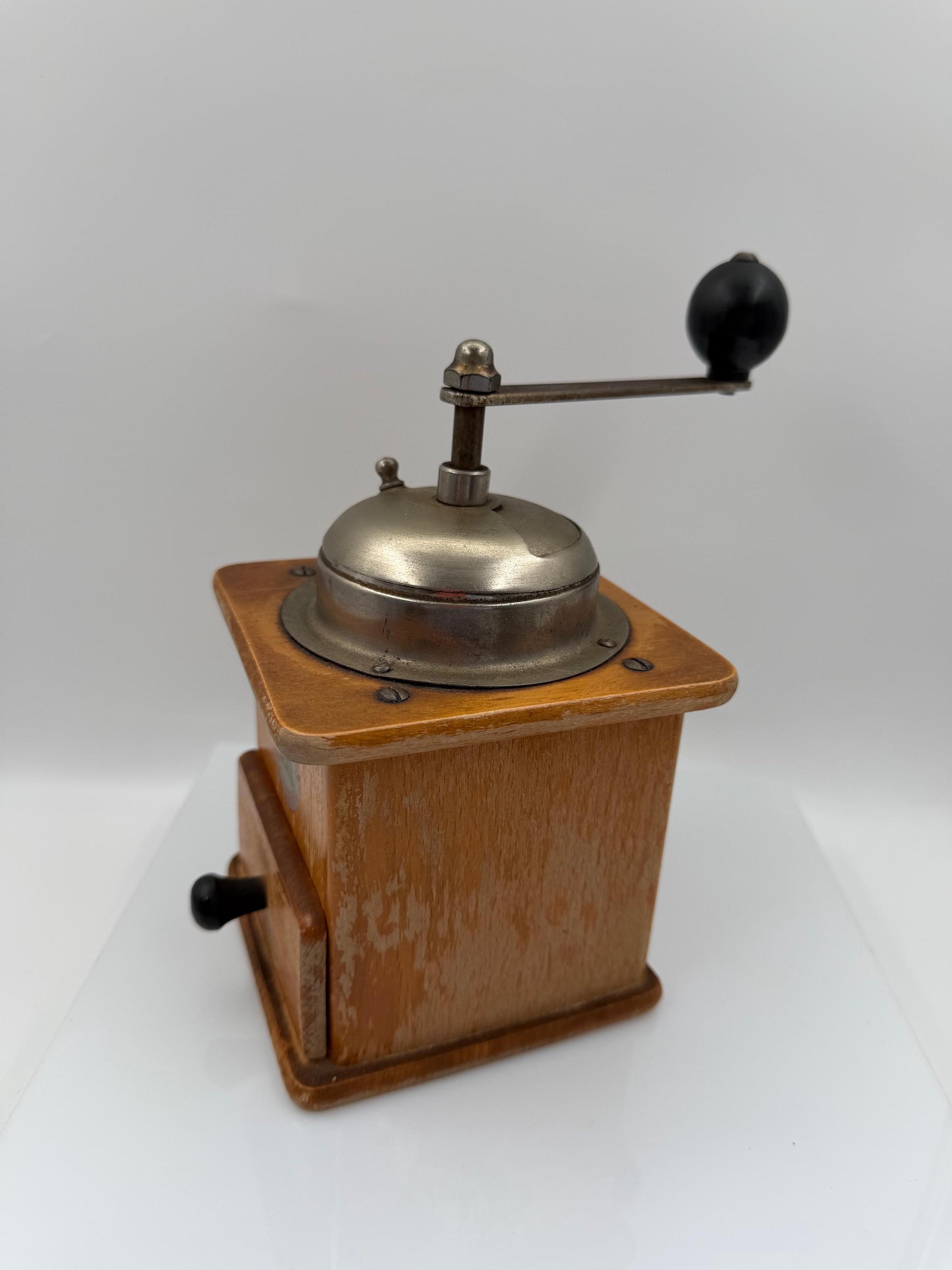 Vintage Kaffeemühle mit FK Mahlwerk „geschmiedet und geräuschlos“