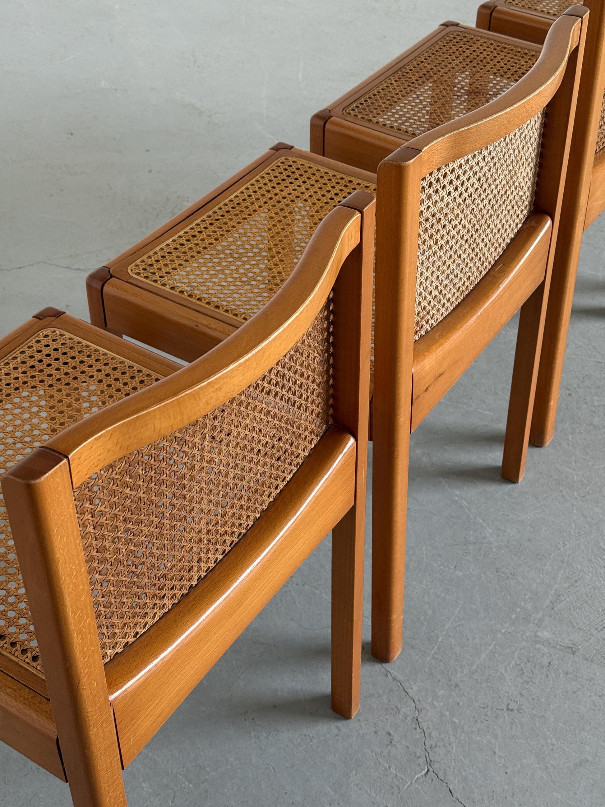 Set von 4 Vintage Essstuhl aus Buche und Wiener Geflecht, Italienisch, 1970er