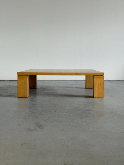 Vintage Couchtisch aus weißem Eichenfurnier, architektonisch