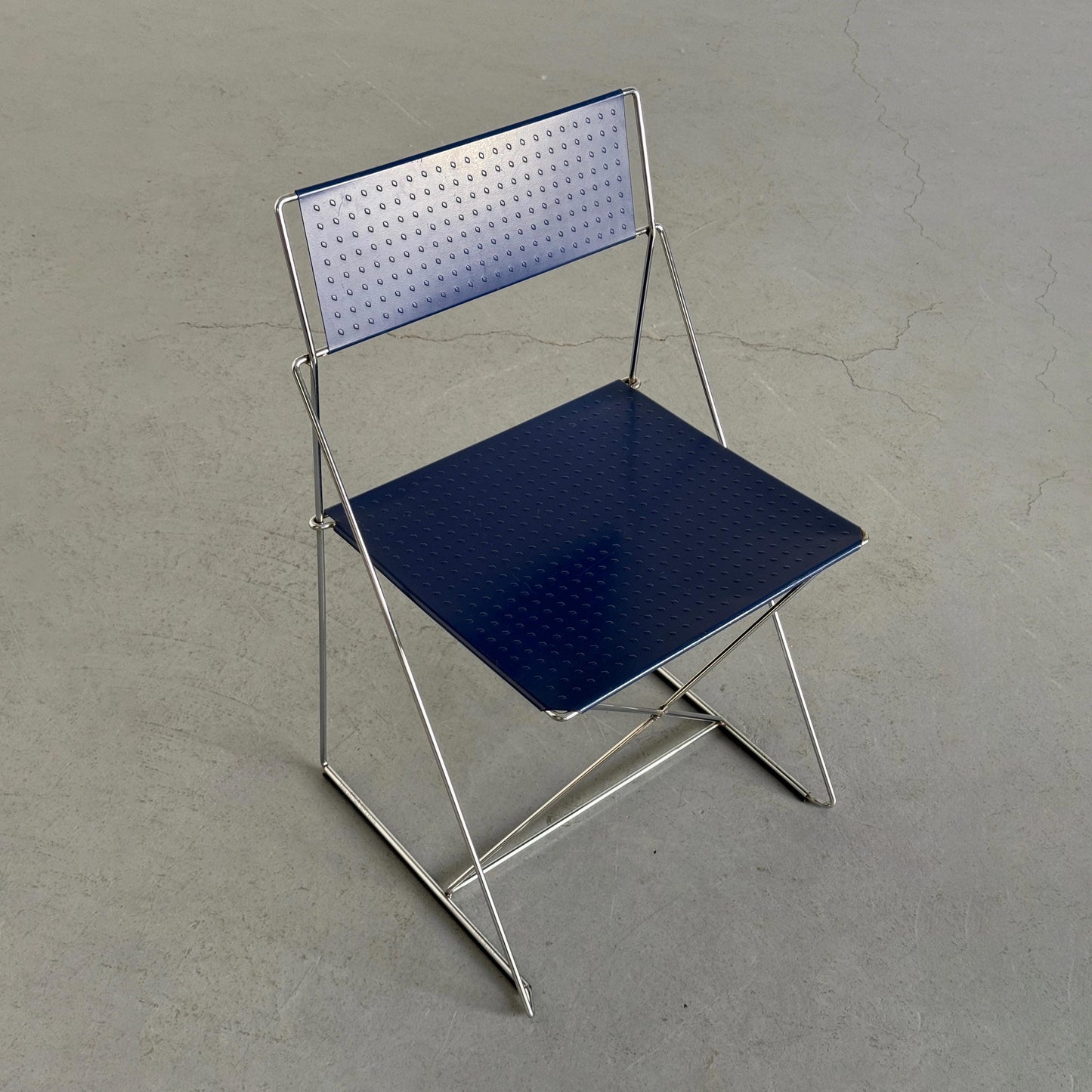 Vintage Stuhl X-Line von Niels Jørgen Haugesen für Magis, blau