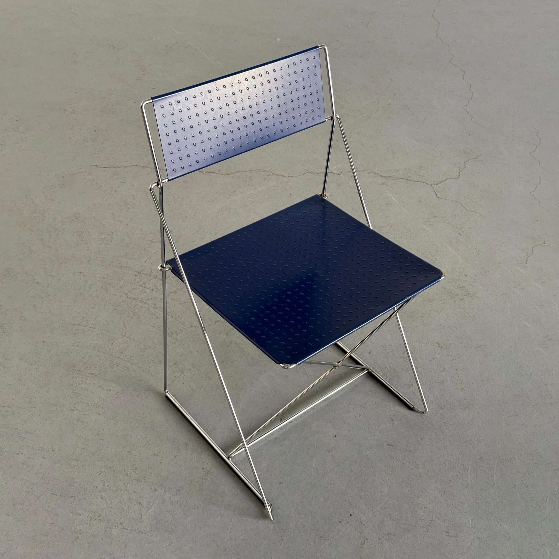 Vintage Stuhl X-Line von Niels Jørgen Haugesen für Magis, blau
