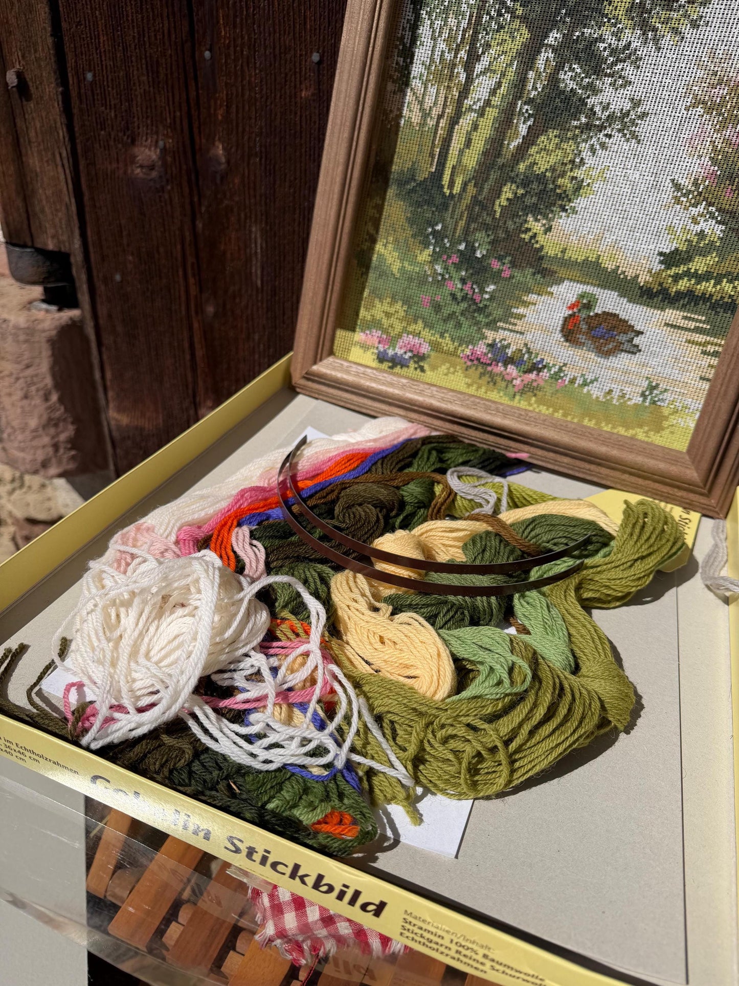 Vintage Gobelin Stickset "Duck Pond" im Halbkreuzstich mit Wolle und Holzrahmen, originalverpackt