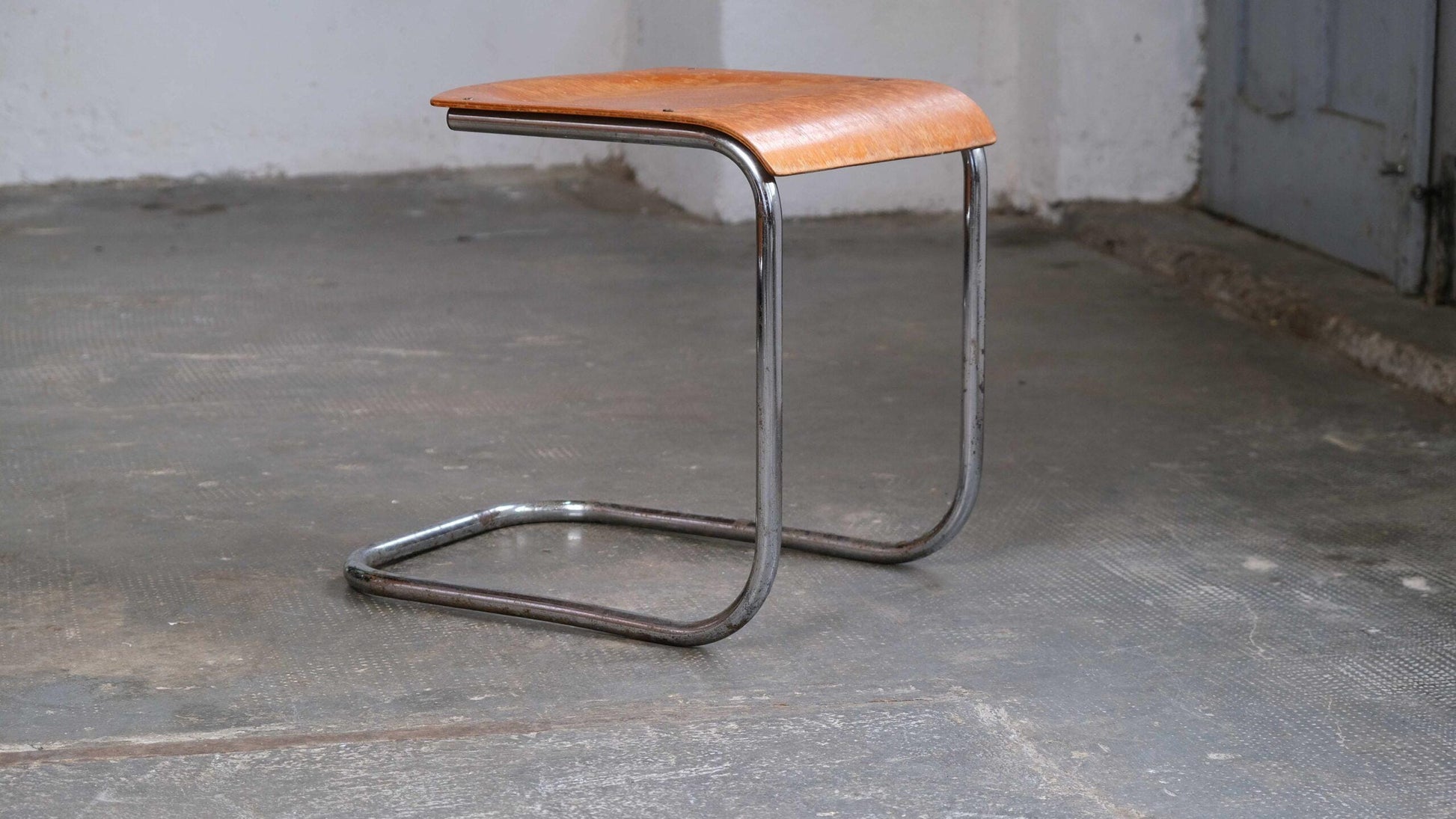 Vintage Bauhaus Hocker von Mart Stam in Hellbraun