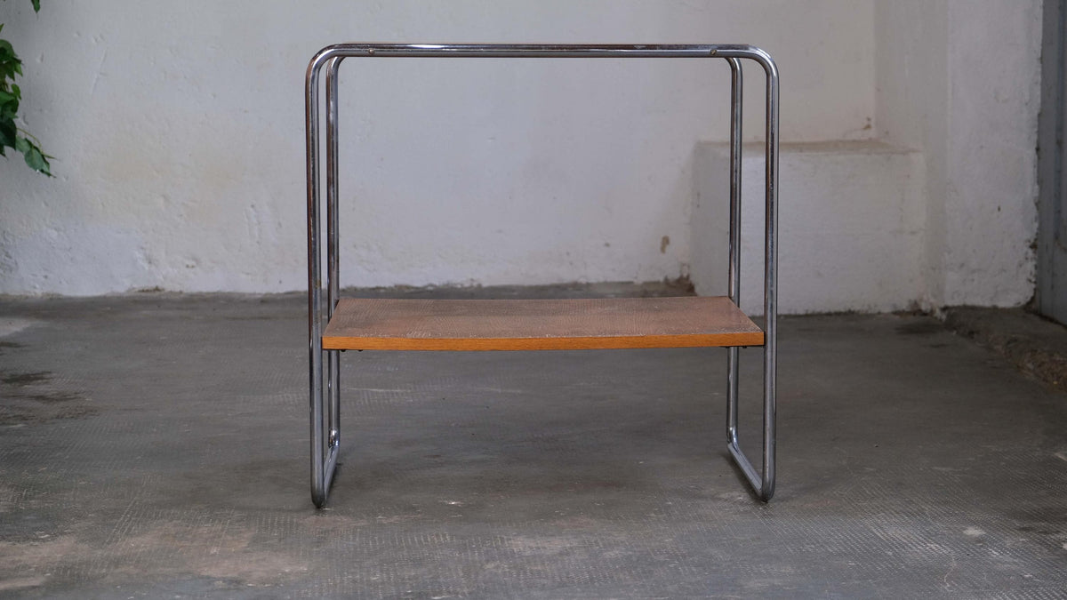Vintage Bauhaus Regal mit verchromtem Stahlrohrgestell