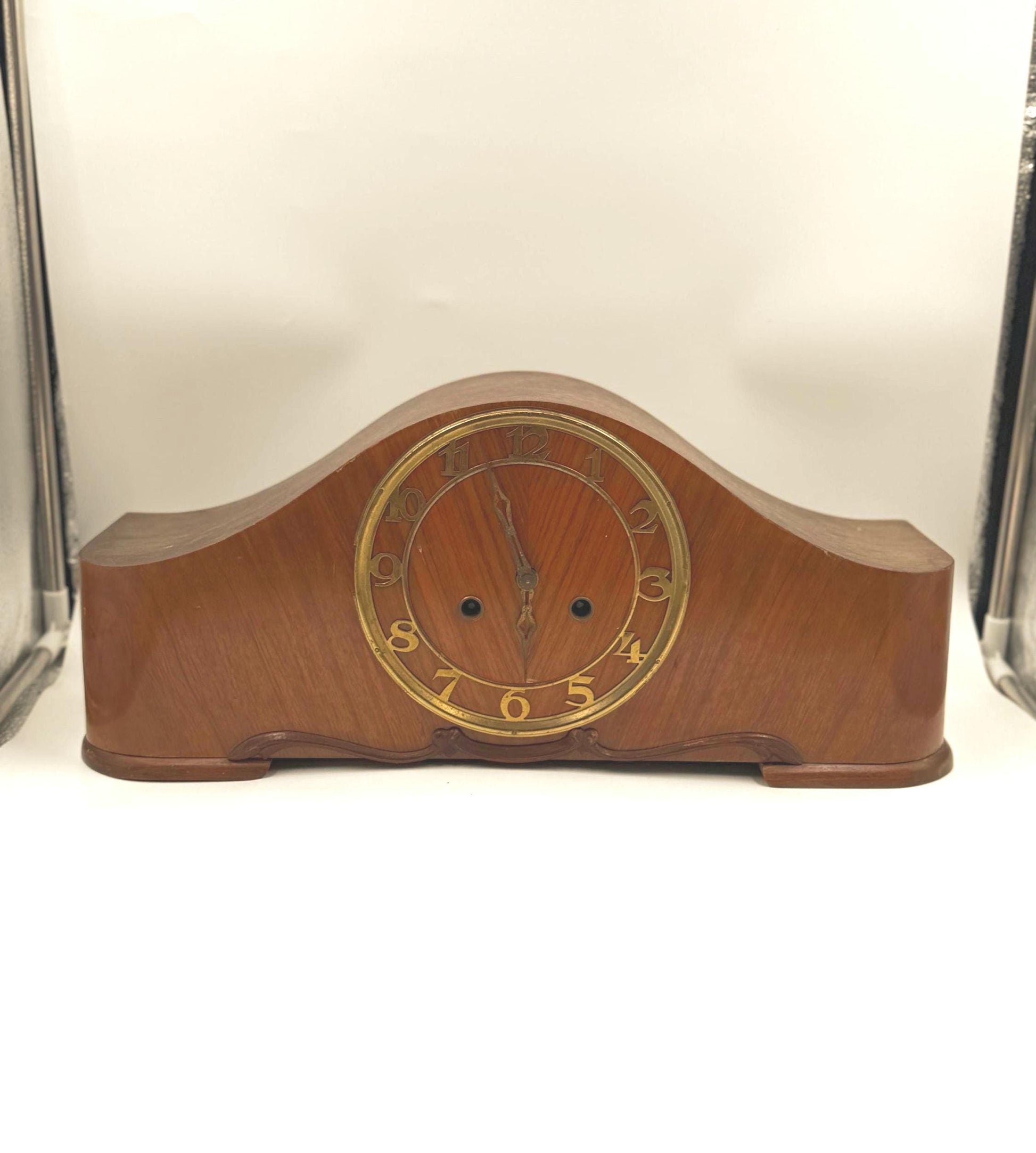 Vintage Kaminuhr aus Holz im Art Déco Stil