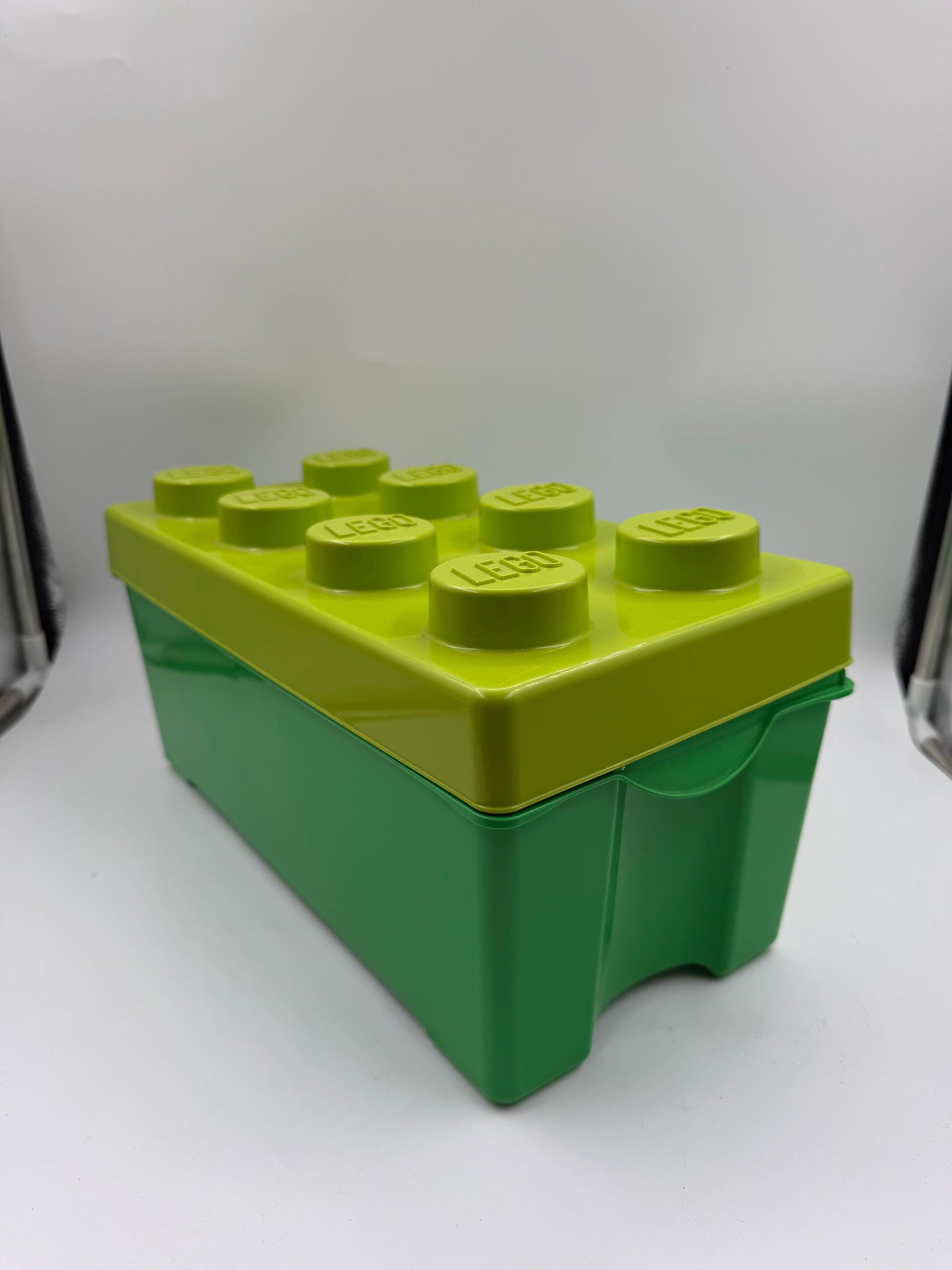 Vintage LEGO Aufbewahrungsbox "Storage Brick" 8 Noppen Grün