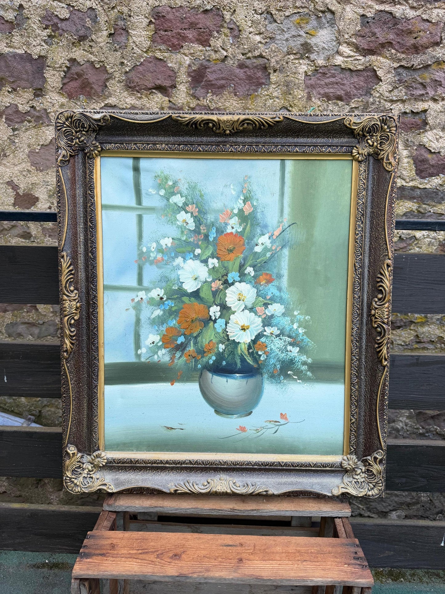Vintage Blumenstillleben Ölgemälde in verziertem Goldrahmen
