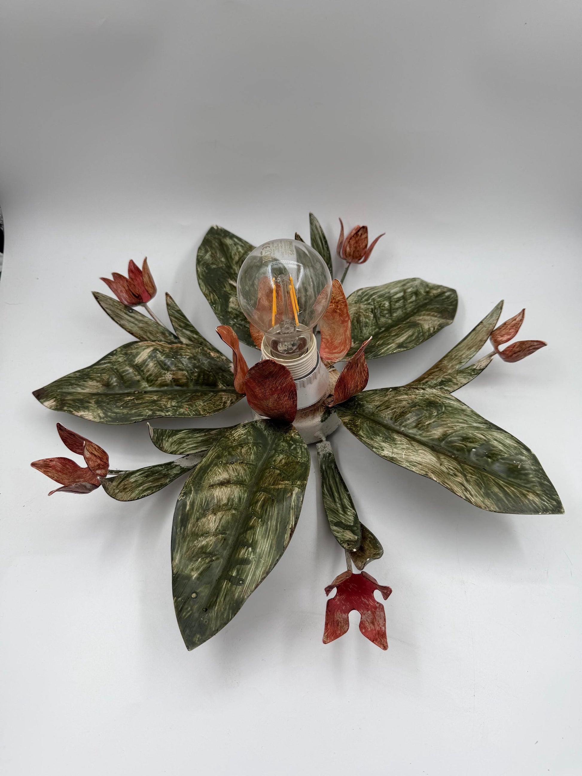 Vintage Toleware Deckenlampe im Florentiner Stil mit Metallblumen und Blättern