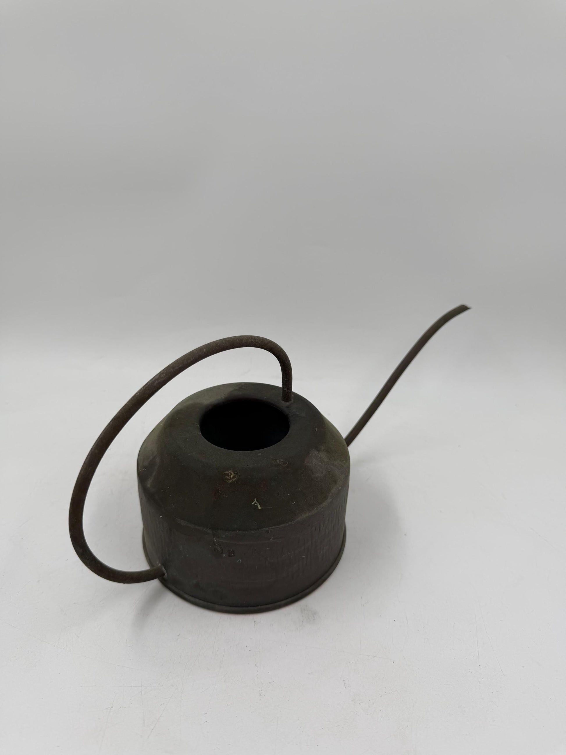 Vintage Gießkanne aus Kupfer mit starker Patina