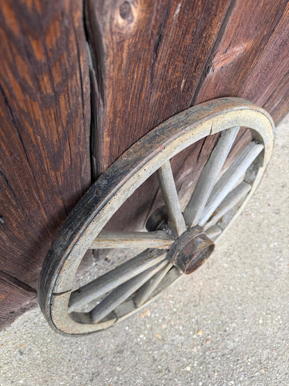 Vintage Wagenrad aus Holz mit Eisenreifen Ø 50cm
