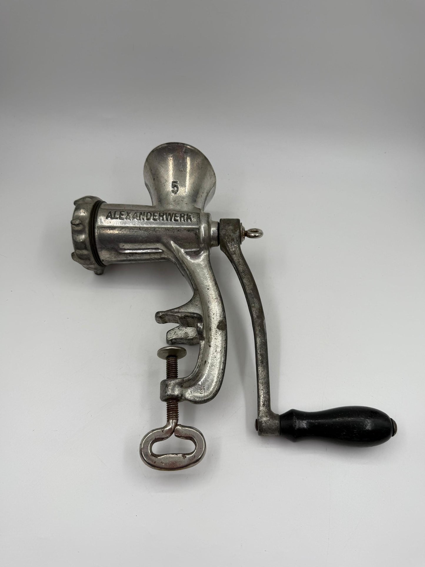 Vintage Fleischwolf "No. 5" von Alexanderwerk aus Gusseisen mit Holzkurbel