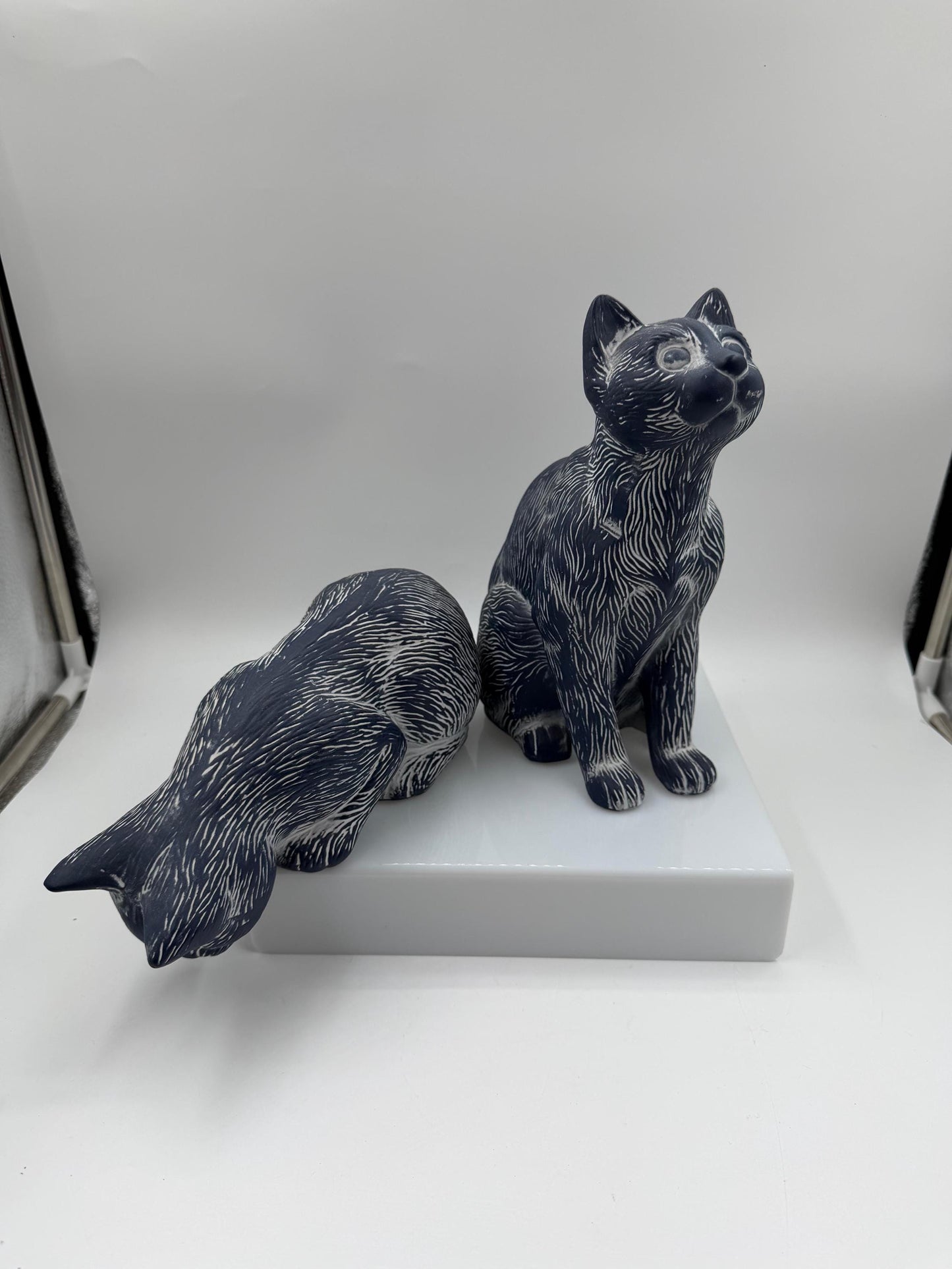 Set von 2 Vintage Katzenfiguren aus Keramik in Kobaltblau