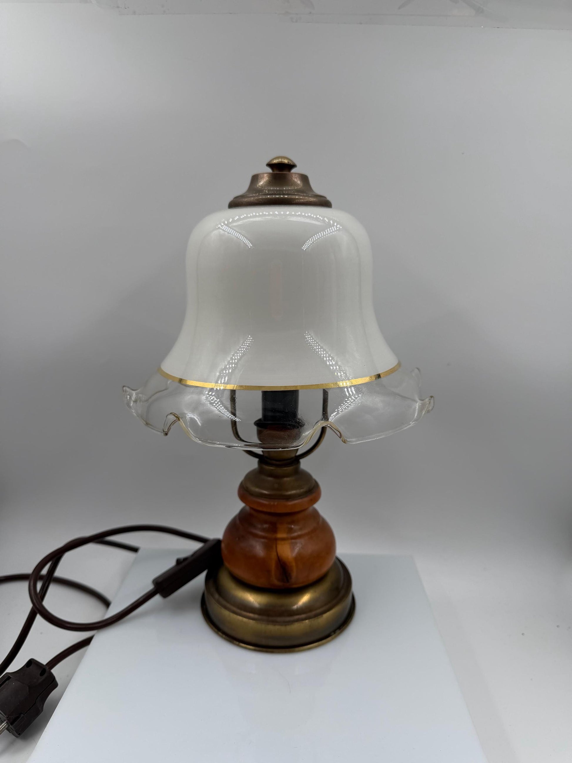 Vintage Tischlampe aus Wurzelholz mit Glasschirm