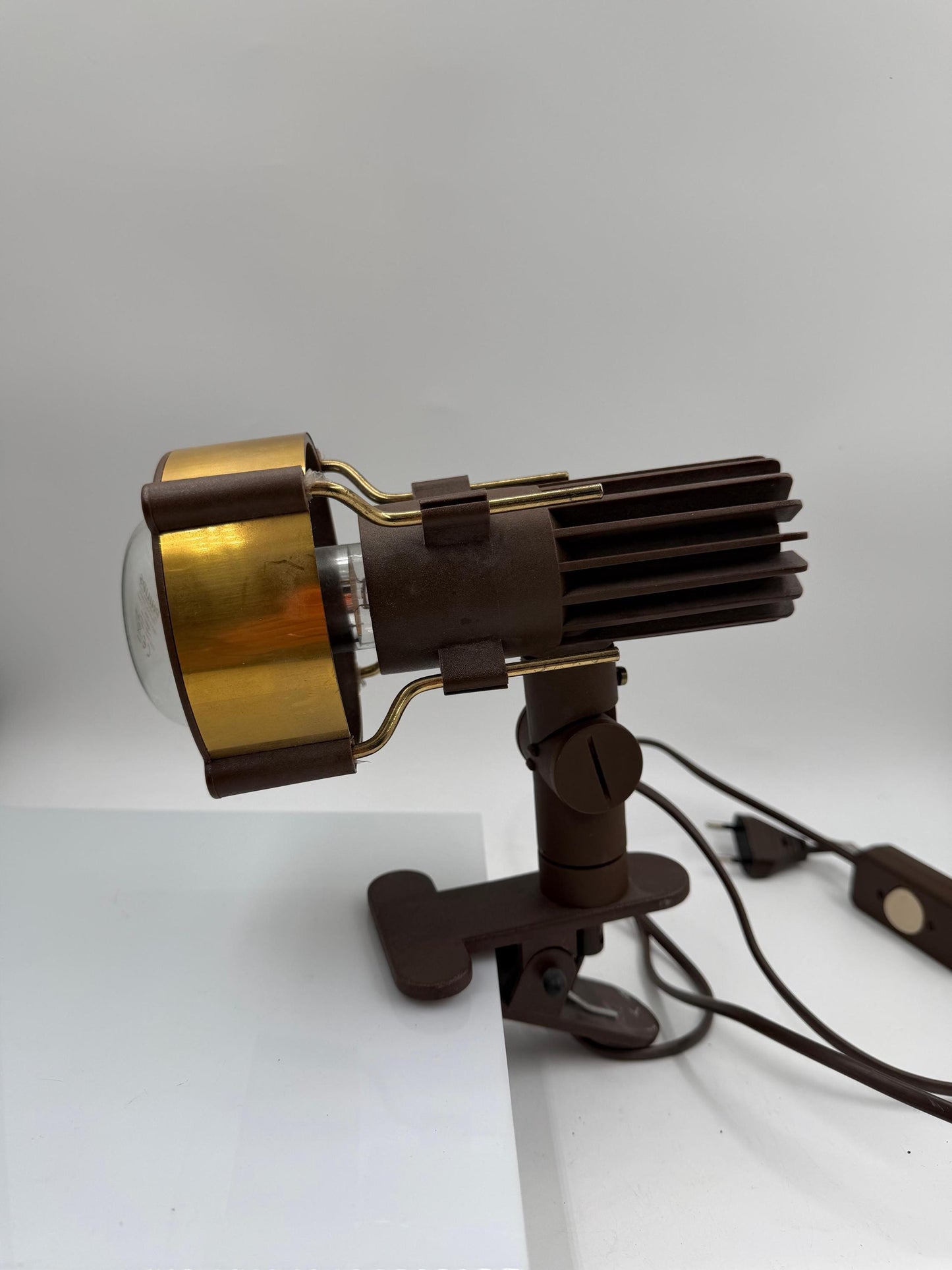 Vintage Space Age Klemmspot mit Goldreflektor