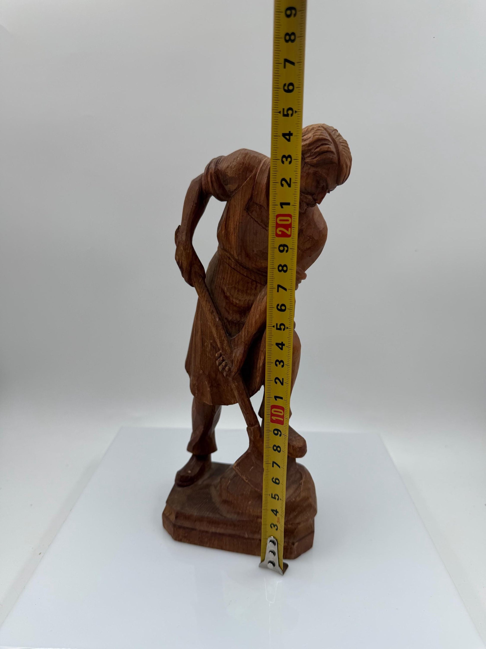 Vintage Schwarzwald Holzfigur "Bauer mit Schaufel" handgeschnitzt