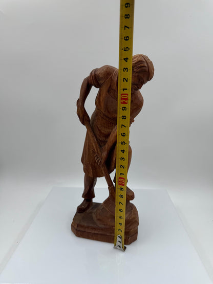 Vintage Schwarzwald Holzfigur "Bauer mit Schaufel" handgeschnitzt