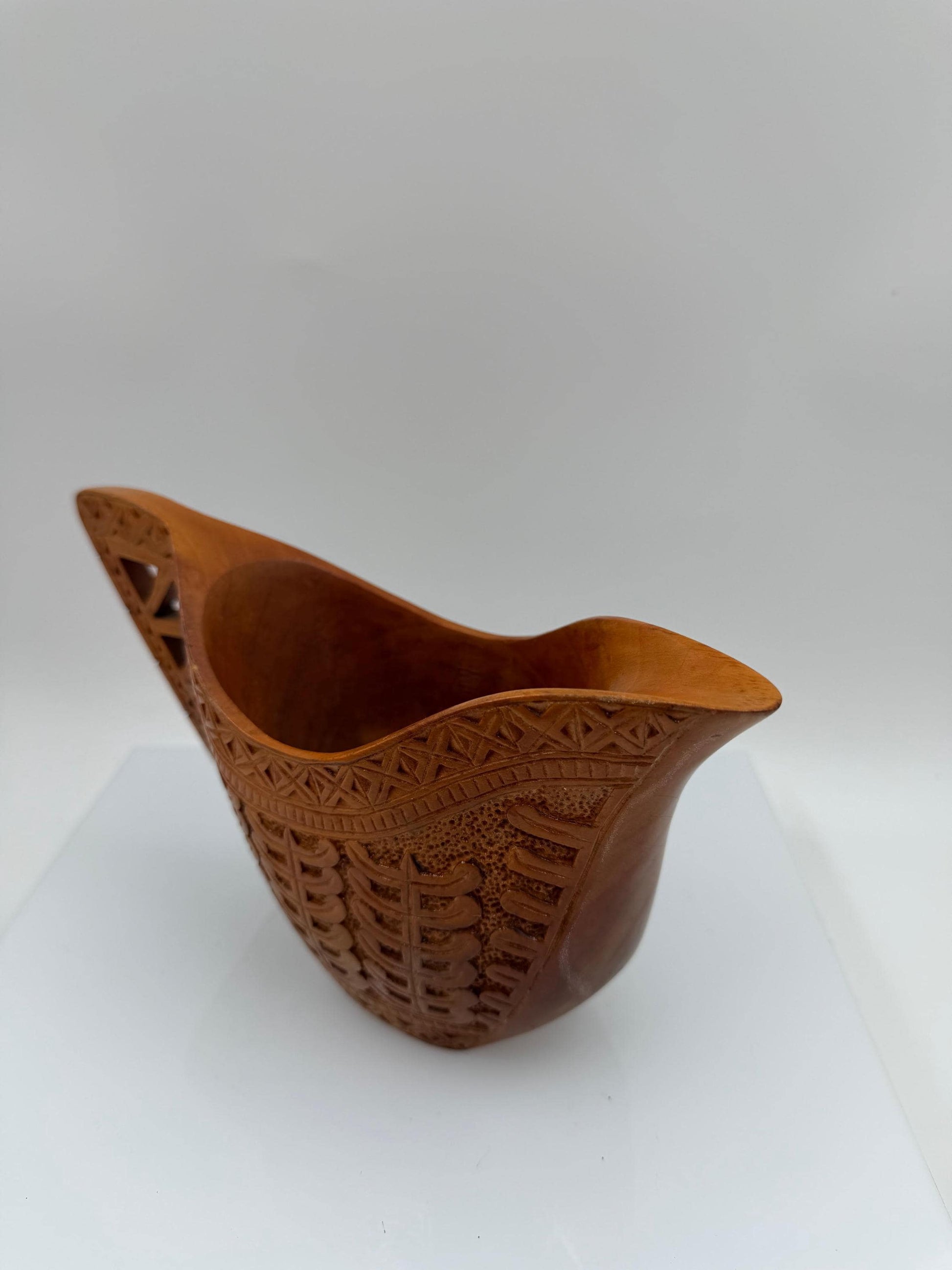 Vintage Kuksa Becher "Guksi" handgeschnitzt skandinavische Volkskunst
