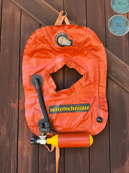Vintage aufblasbare Rettungsweste Orange, maritim, dekorativ