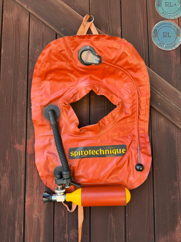 Vintage aufblasbare Rettungsweste Orange, maritim, dekorativ
