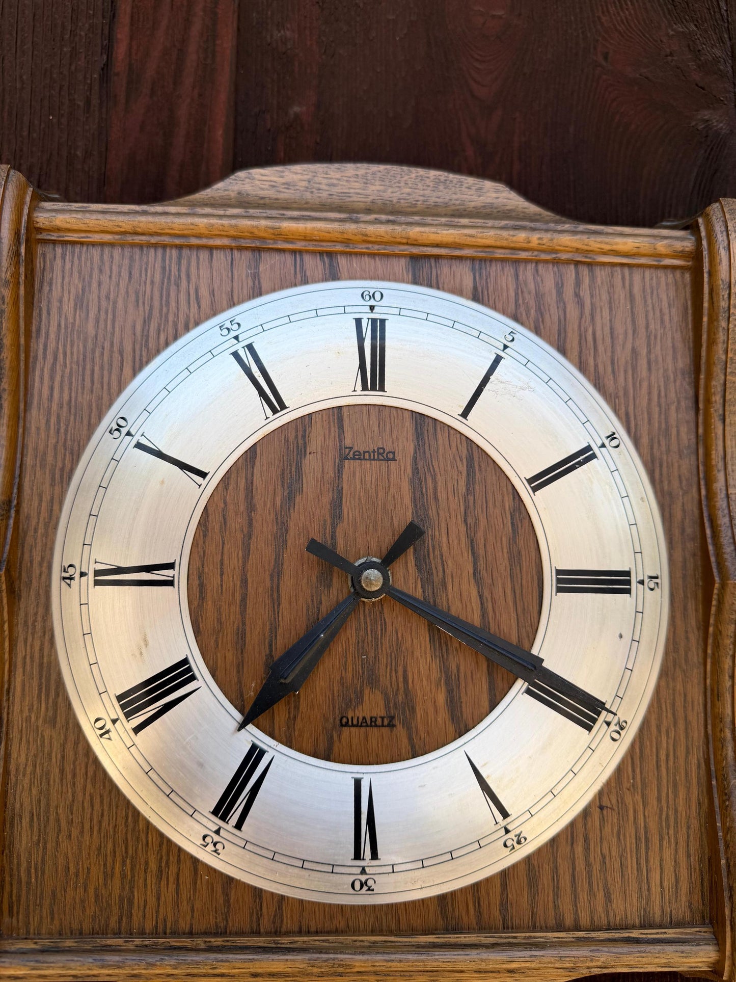 Vintage Wanduhr von ZanRa aus Eichenholz mit römischen Ziffern