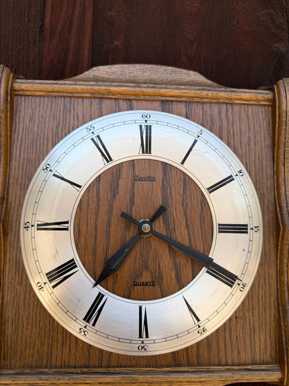 Vintage Wanduhr von ZanRa aus Eichenholz mit römischen Ziffern