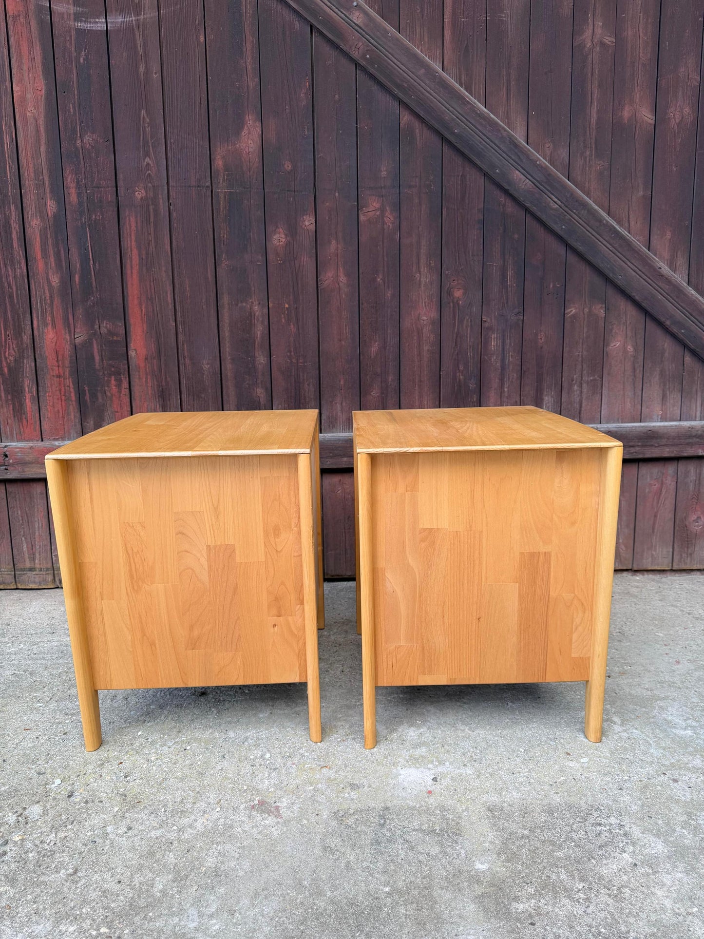 Set von 2 Vintage Nachttisch im dänischen Design aus Massivholz mit Metallknäufen
