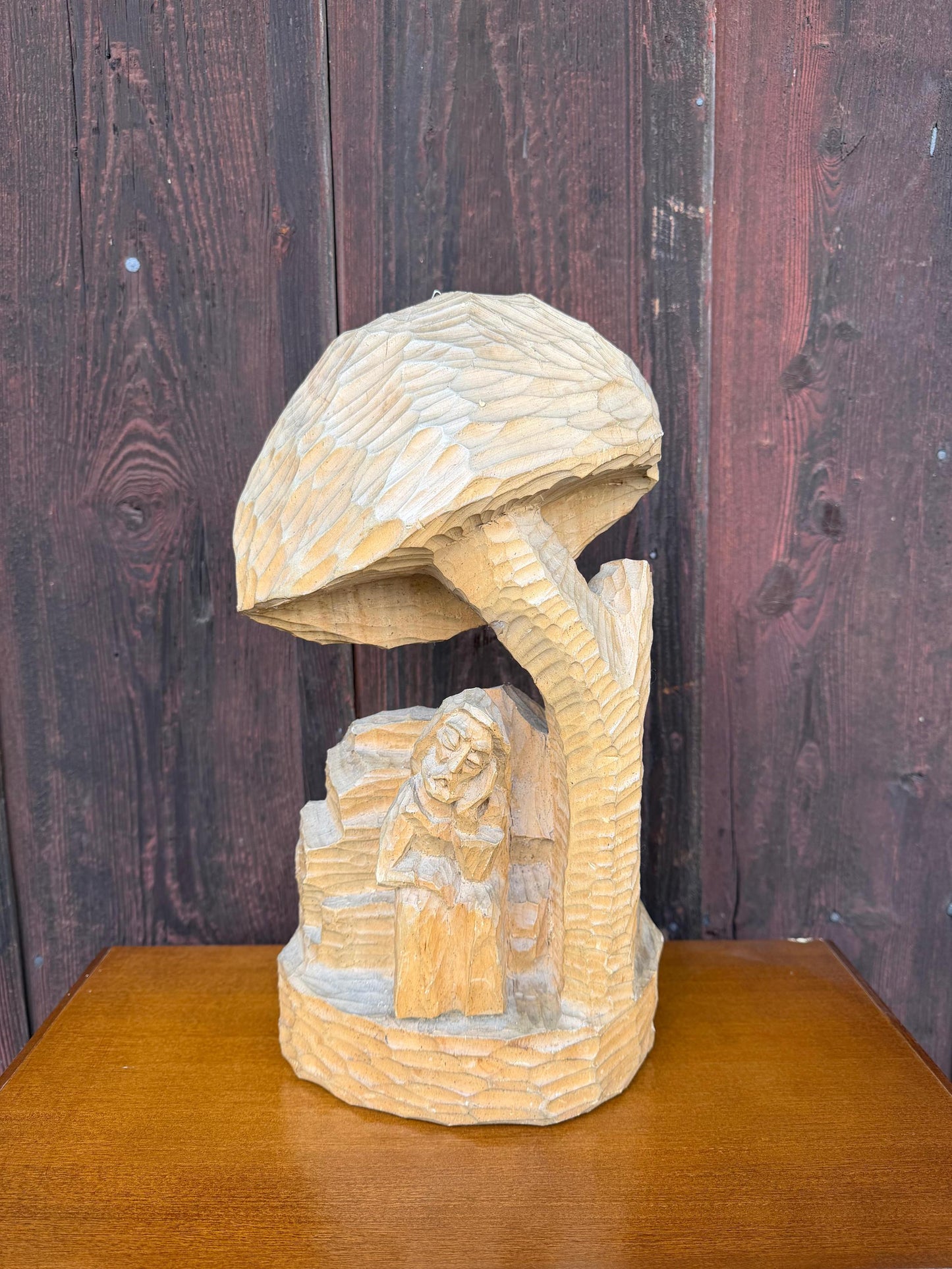 Vintage Holzschnitzerei "Mann unter Pilz" Schwarzwald handgeschnitzt deutsche Volkskunst