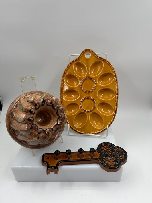 Vintage Keramik 3er Set Eierplatte Gugelhupfform Schlüsselbrett im Landhausstil